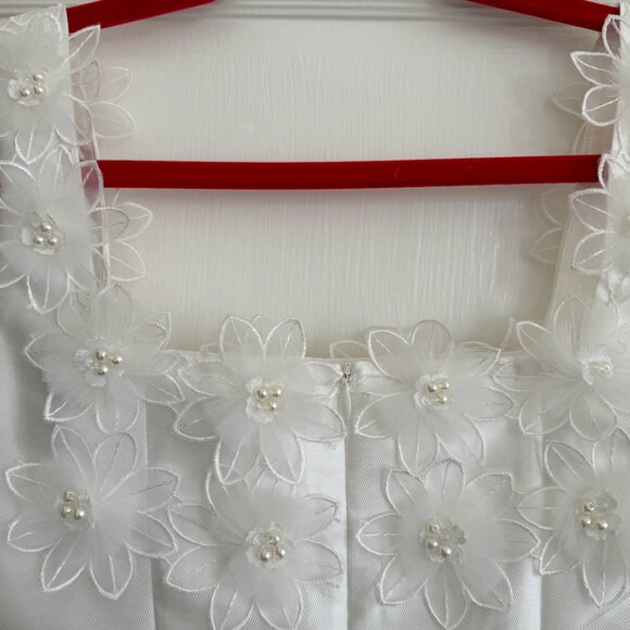 ELLIATT Elder Dress - White - Picture 7 of 9